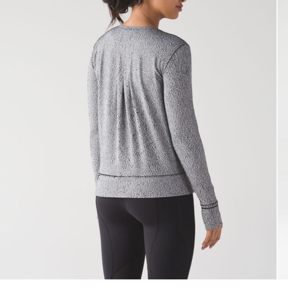 Lululemon Rush Hour Long Sleeve Frozen Fizz White Black - Picture 2 of 11